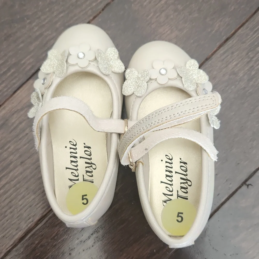 Melanine Taylor Dress shoes baby girl size 5